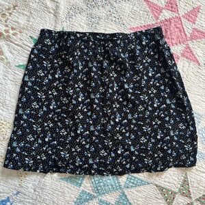 American Eagle Floral Skirt Sz M